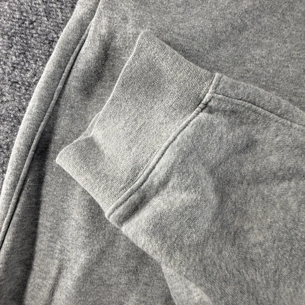 Nike sportswear club
